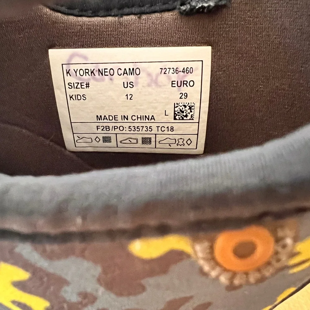 Bogs York Neo Camo Waterproof Insulated Boots Kids Size 12 Blue Green 72736-460